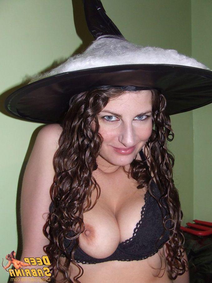 15P Pictures of teen nympho Sabrina Deep dressed as a slutty witch