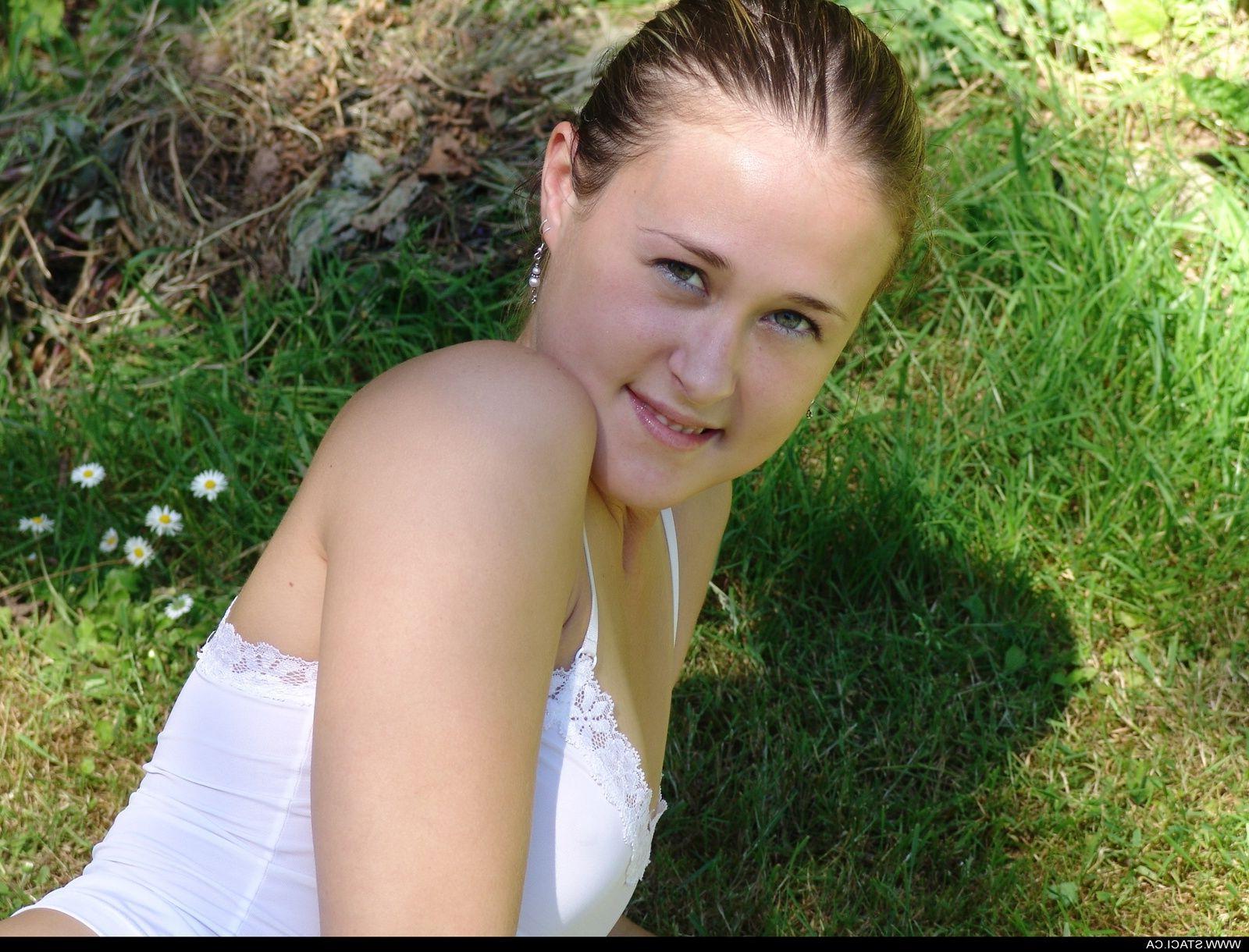 20P Pictures of teen girl Staci.ca touching herself outside
