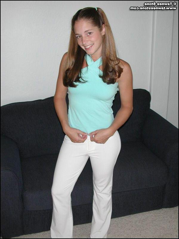 20P Pictures of teen Tawnee Stone stripping to get you off