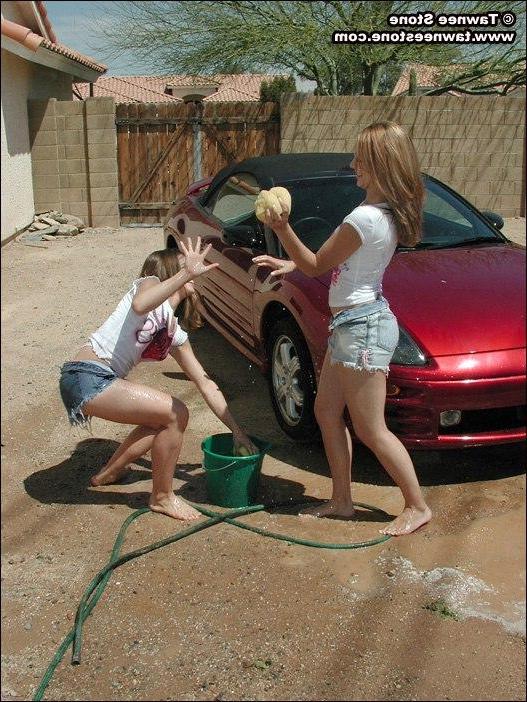20P Pictures of two hot teen girls washing a car