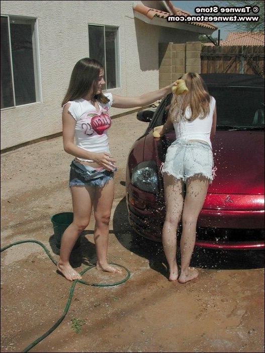 20P Pictures of two hot teen girls washing a car