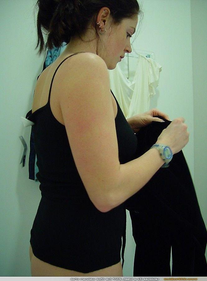 20P Pictures of teen Vicki Model giving you a nonnude tease