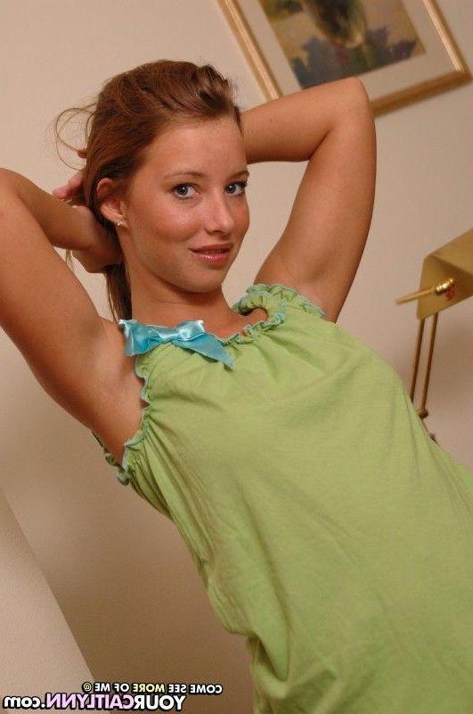 15P Pictures of teen star Your Caitlynn flaunting her beautiful body