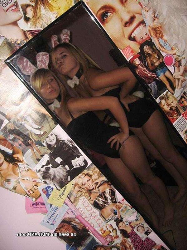 16P Picture set of playful amateur GFs getting naughty on camera