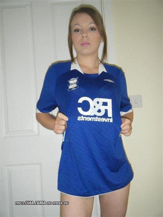 15P Cute amateur chick modeling different lingerie