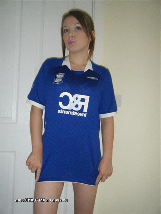 15P Cute amateur chick modeling different lingerie