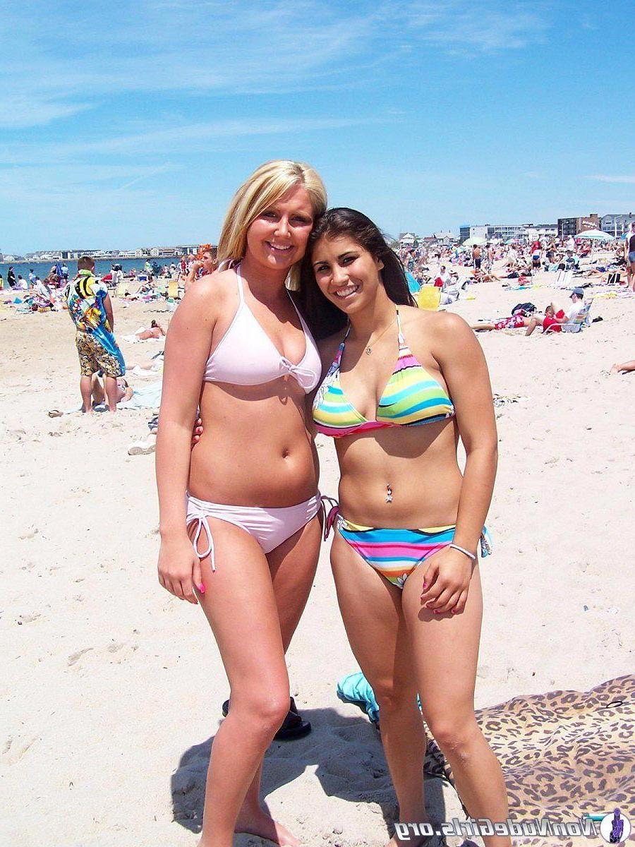 20P Pictures of super hot teen girls going wild