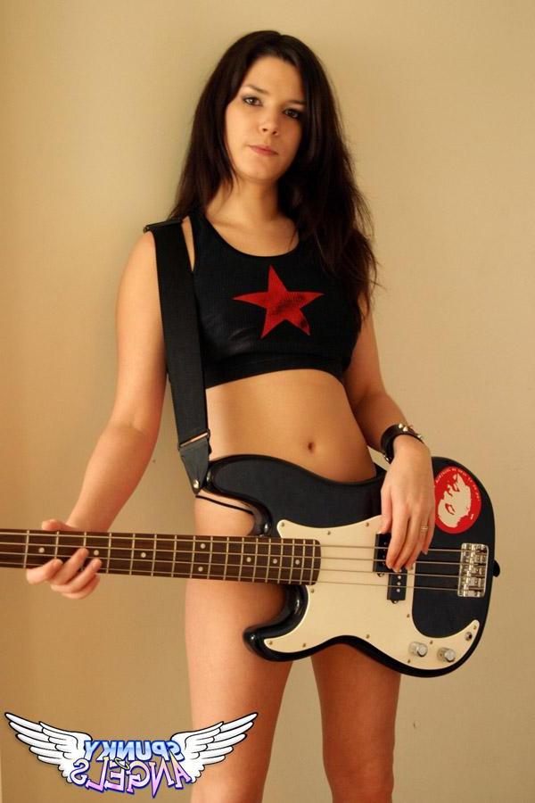 20P Pictures of a hot rocker teen getting naked