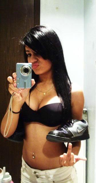 15P Stunning amateur teen girlfriends take naughty pics of themselves