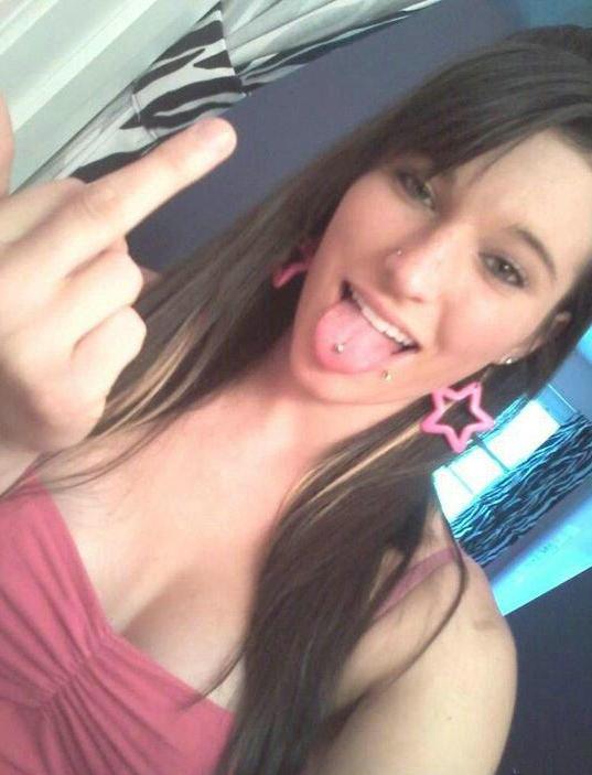15P Stunning amateur teen girlfriends take naughty pics of themselves