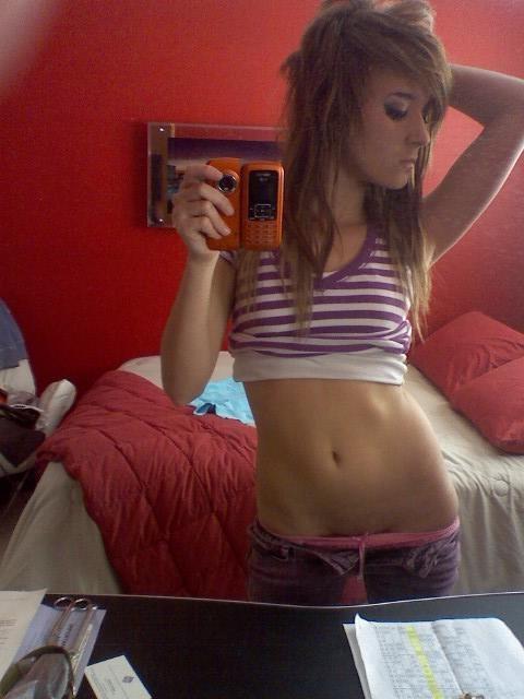 15P Pictures of hot teen coeds showing off on camera