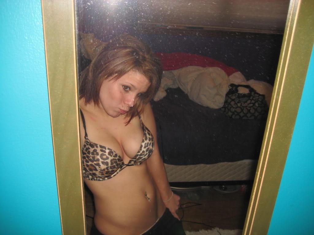 15P Pictures of naughty teen girlfriends taking pics of their hotness