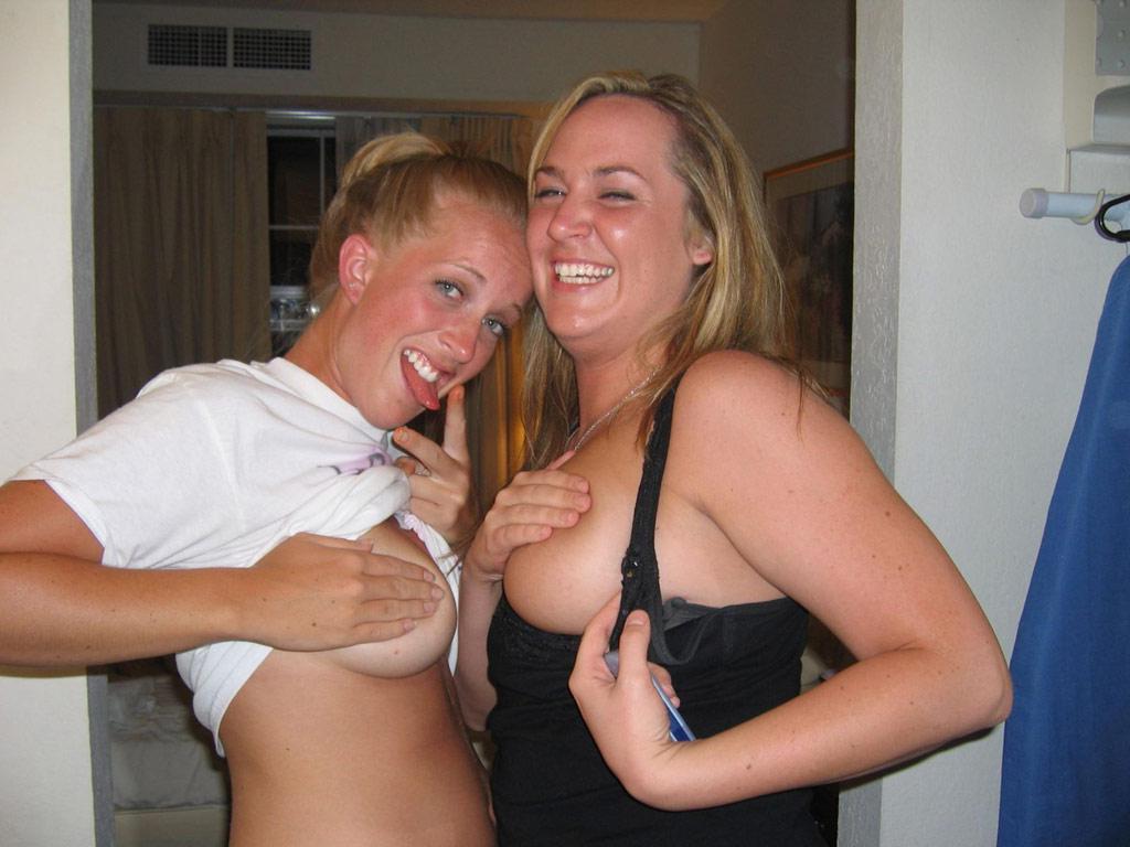 15P Pictures of amateur teen girls going slutty on camera