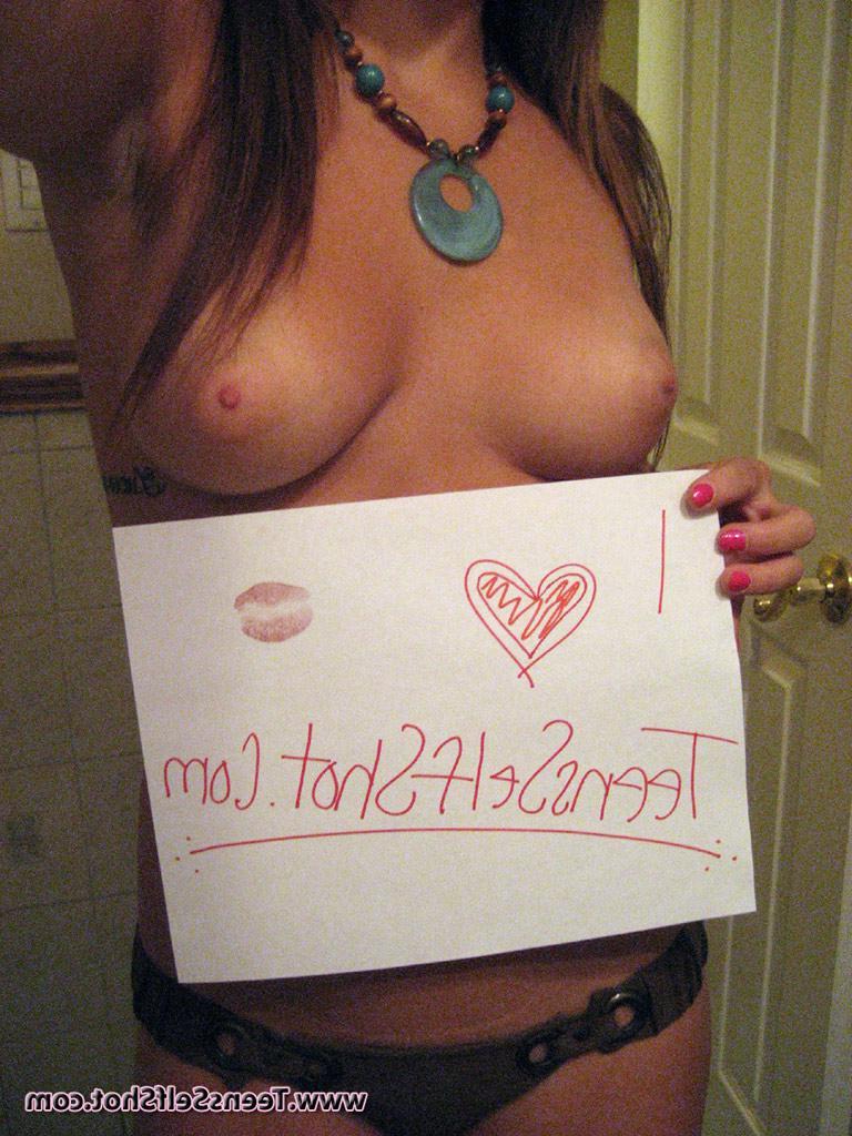 15P Pictures of hot amateur teen girlfriends getting naughty