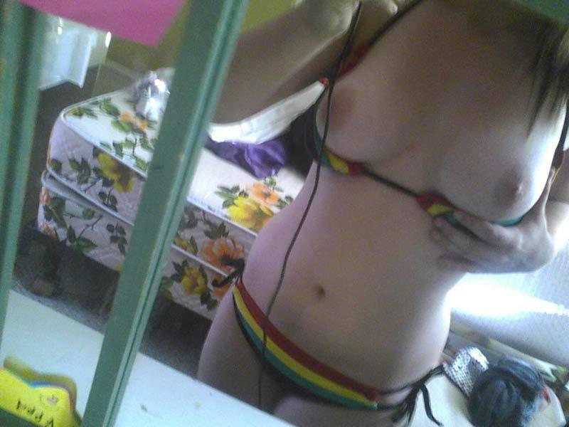 15P Pictures of a busty amateur teen girlfriend taking pics of herself