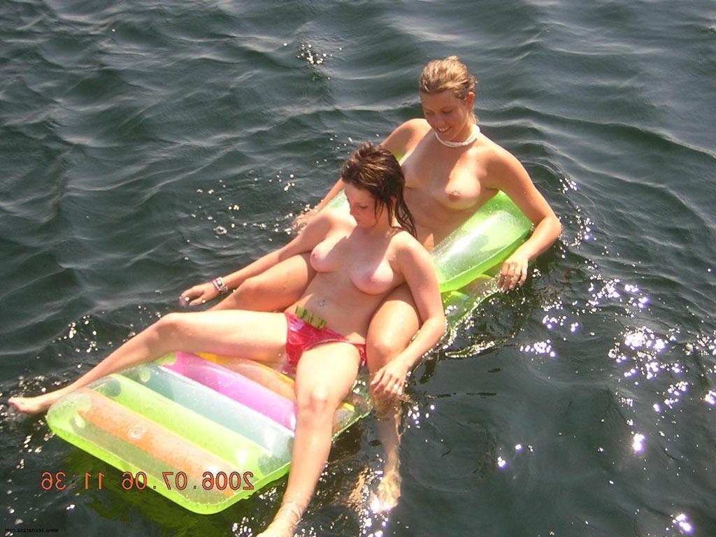 15P Pictures of various amateur teen girlfriends going wild