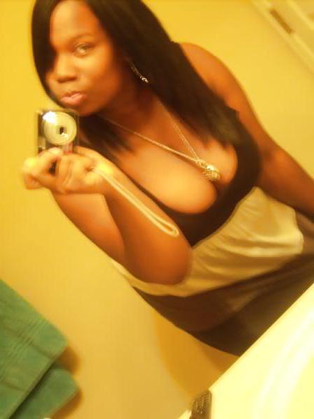25P Ebony Busty Internet Amateur Young Set 8