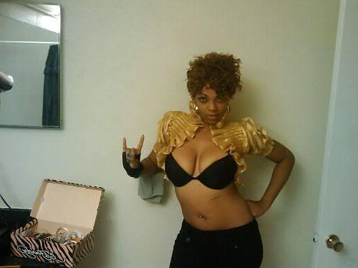 25P Ebony Busty Internet Amateur Young Set 8