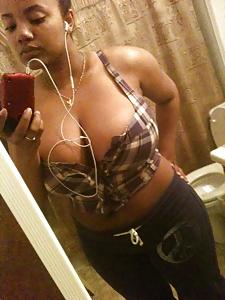 25P Ebony Busty Internet Amateur Young Set 8