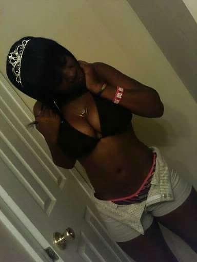 25P Ebony Busty Internet Amateur Young Set 8