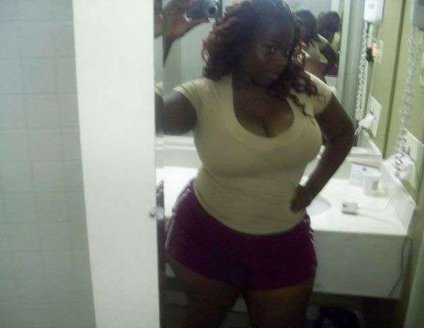25P Ebony Busty Internet Amateur Young Set 8