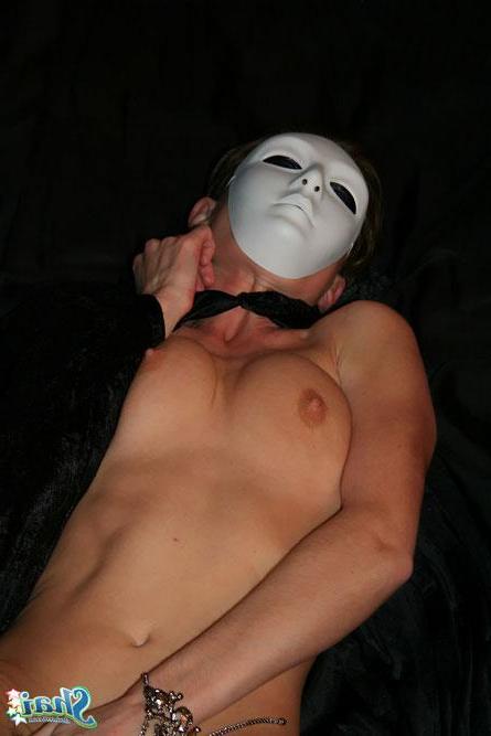 16P Pictures of teen Shai West being kinky and weird