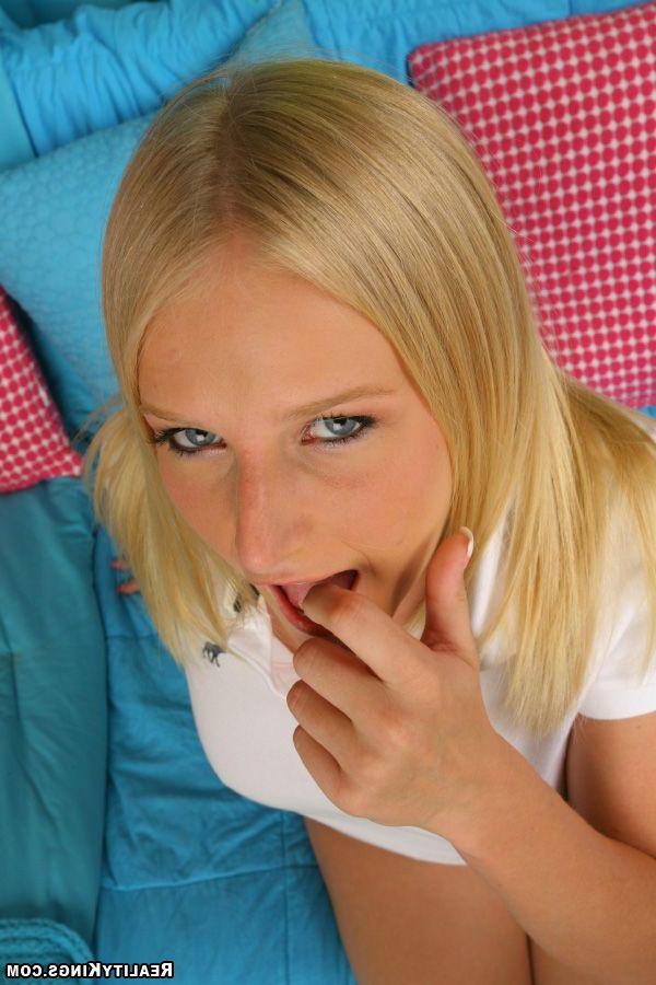 20P Pictures of a hot blonde teen getting fucked