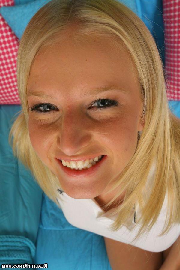 20P Pictures of a hot blonde teen getting fucked