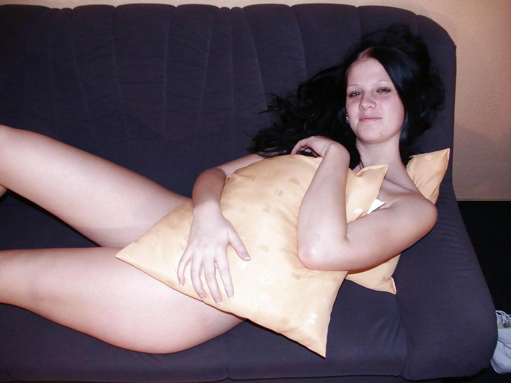 25P BEAUTIFUL AMATEUR TEEN FROM BERLIN IV