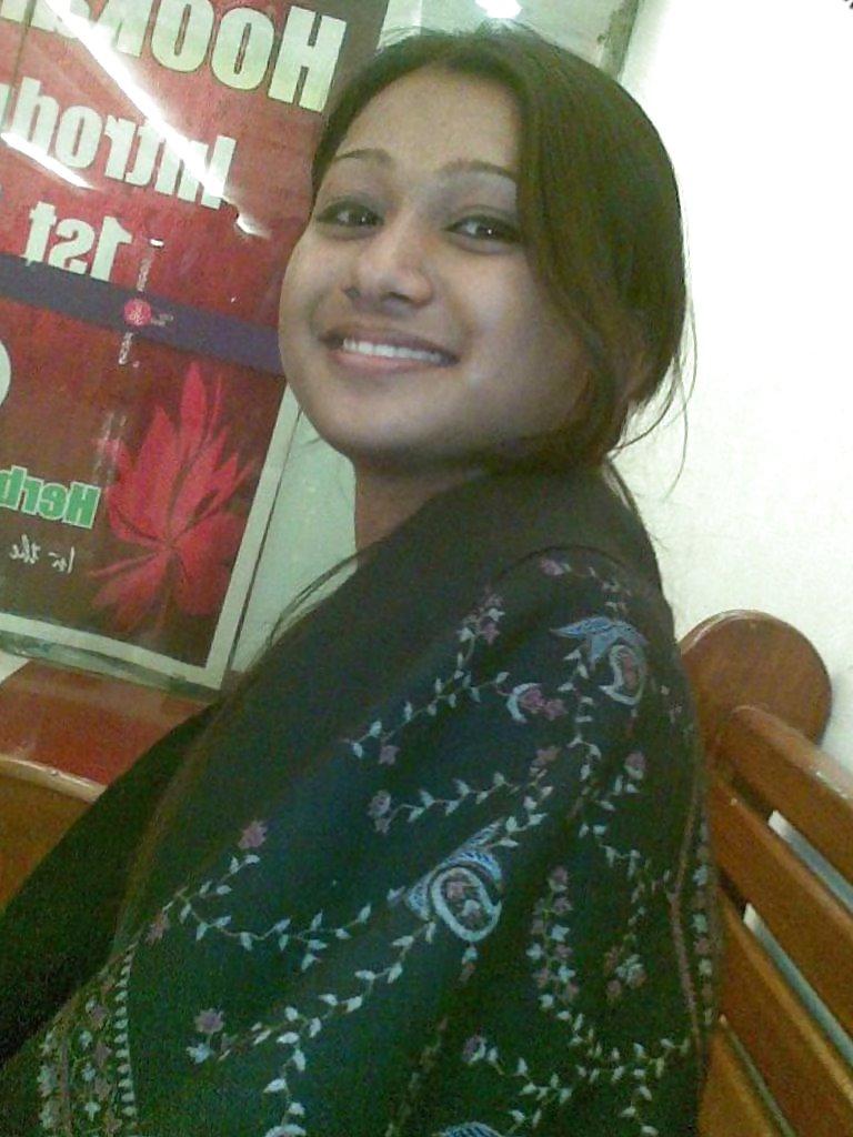 6P Bangla couple 