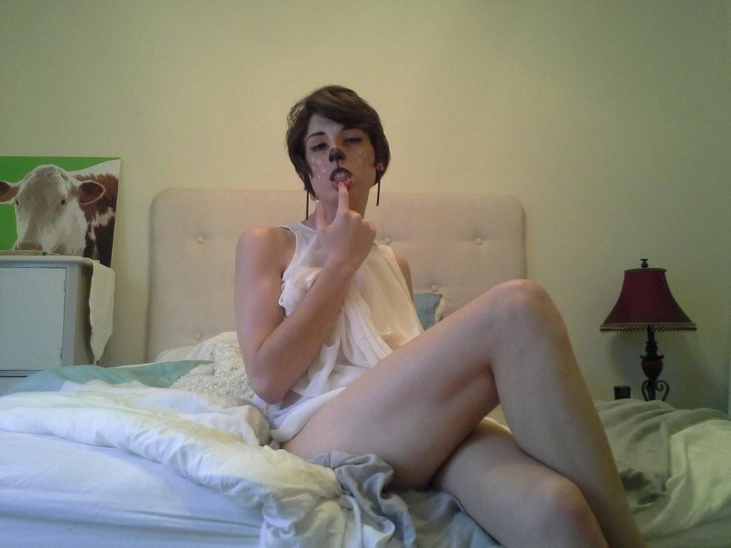 12P Amateur shemale Caiden Hall shows her long legs