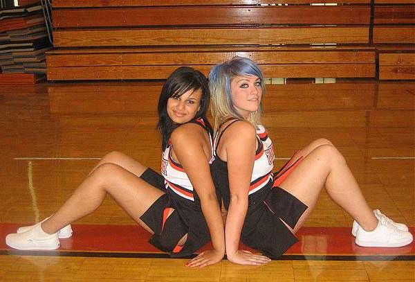16P Amateur teen cheerleaders