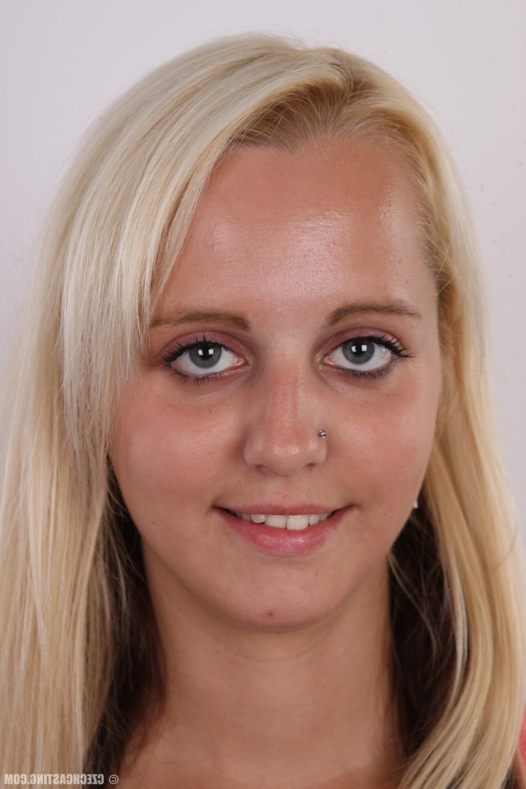 17P Amateur teen poses in casting session