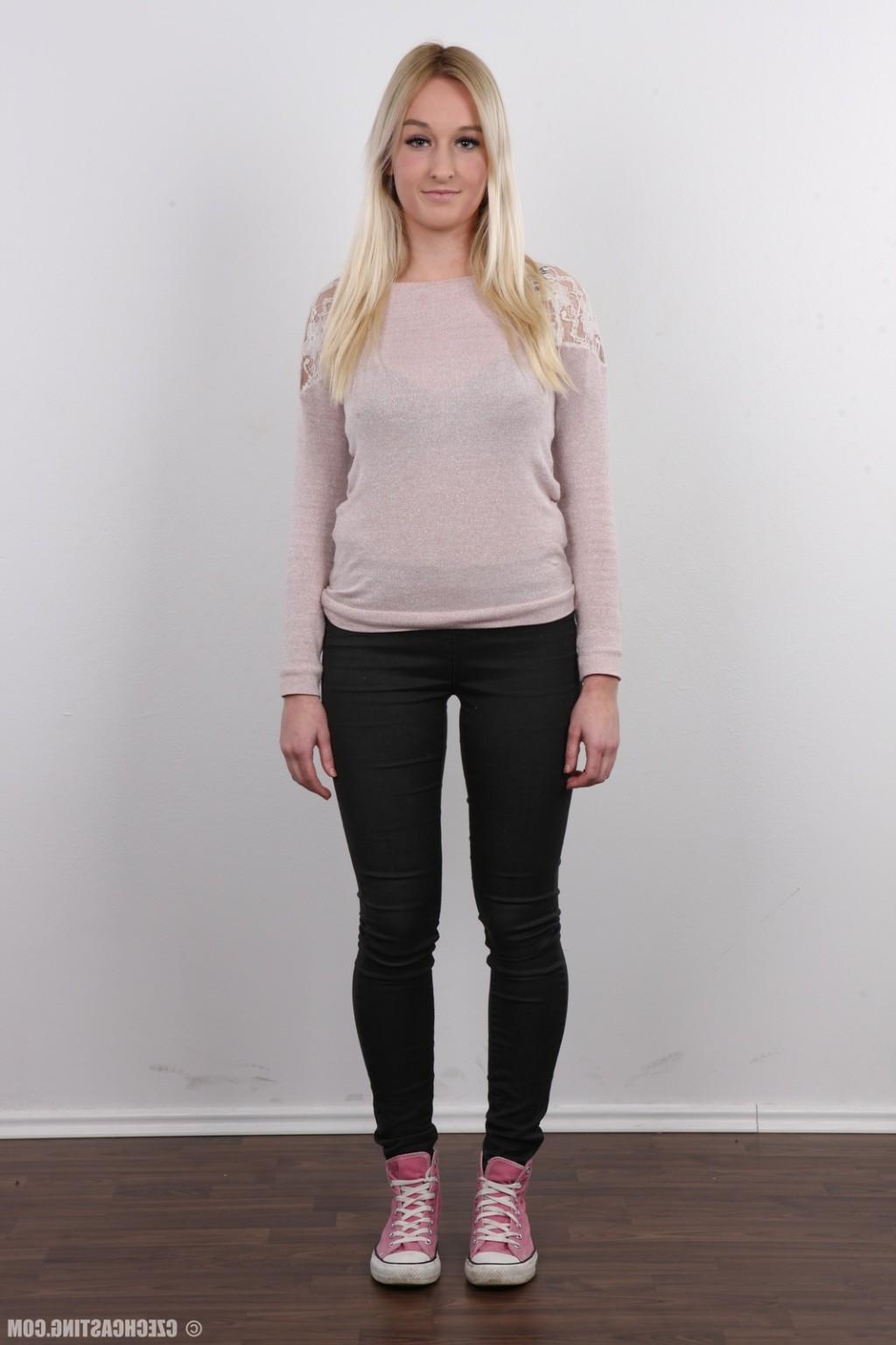 17P Pretty blonde amateur teen
