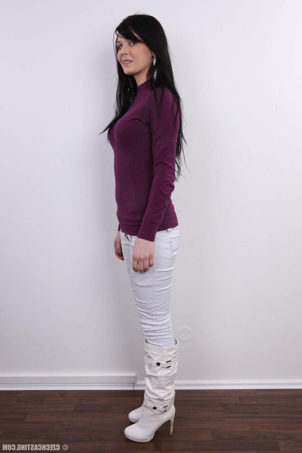 17P Pretty amateur teen poses