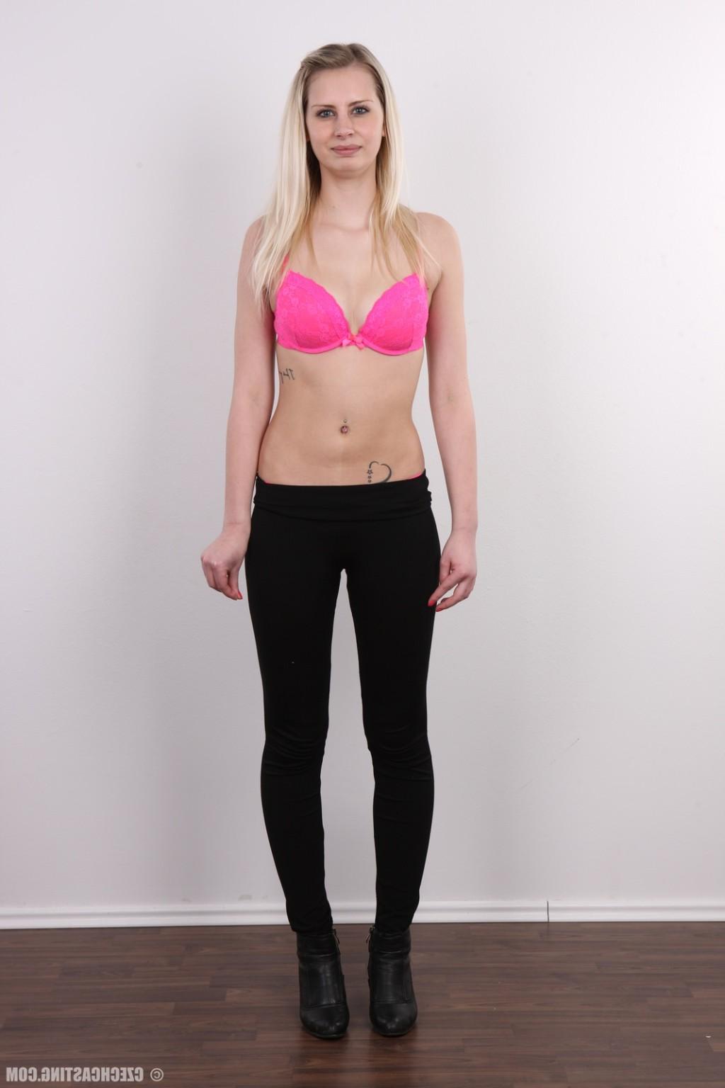 17P Lovely amateur girl poses