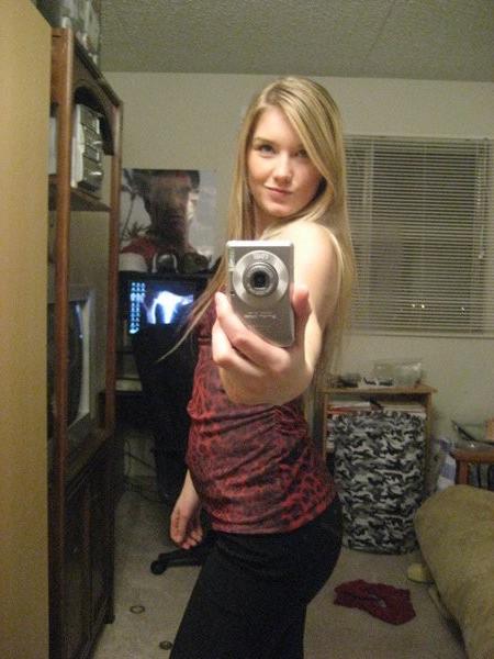 16P Amateur teen girls selfshots