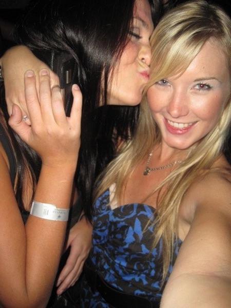 16P Amateur teen girls selfshots