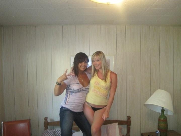 16P Amateur teen girls selfshots