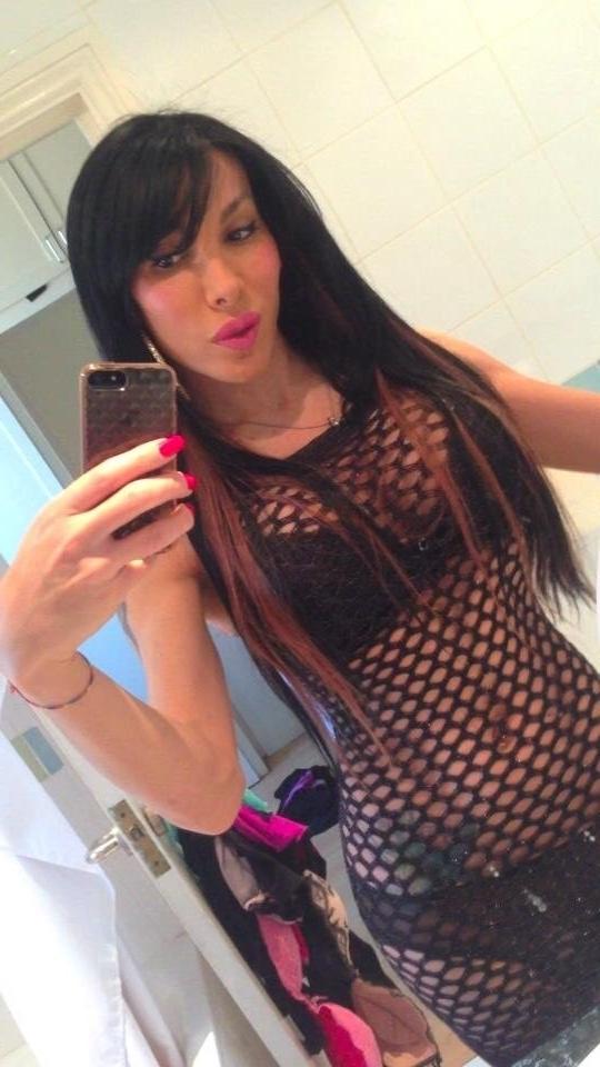 18P Amateur shemale selfies