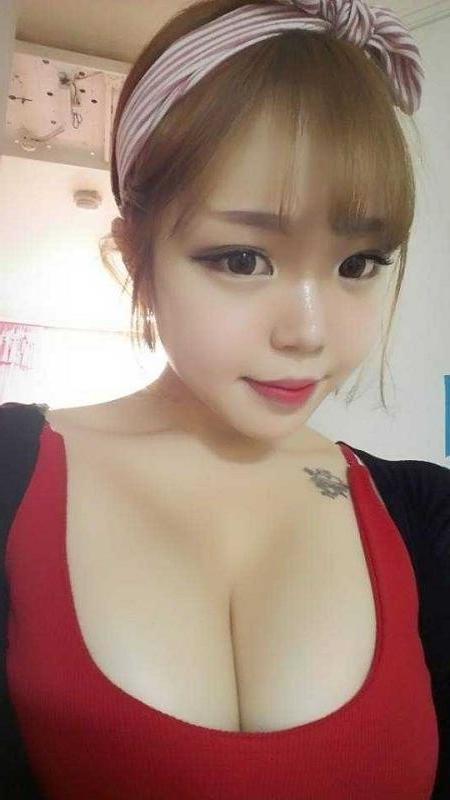 8P Huge tits amateur asian girlfriend from China
