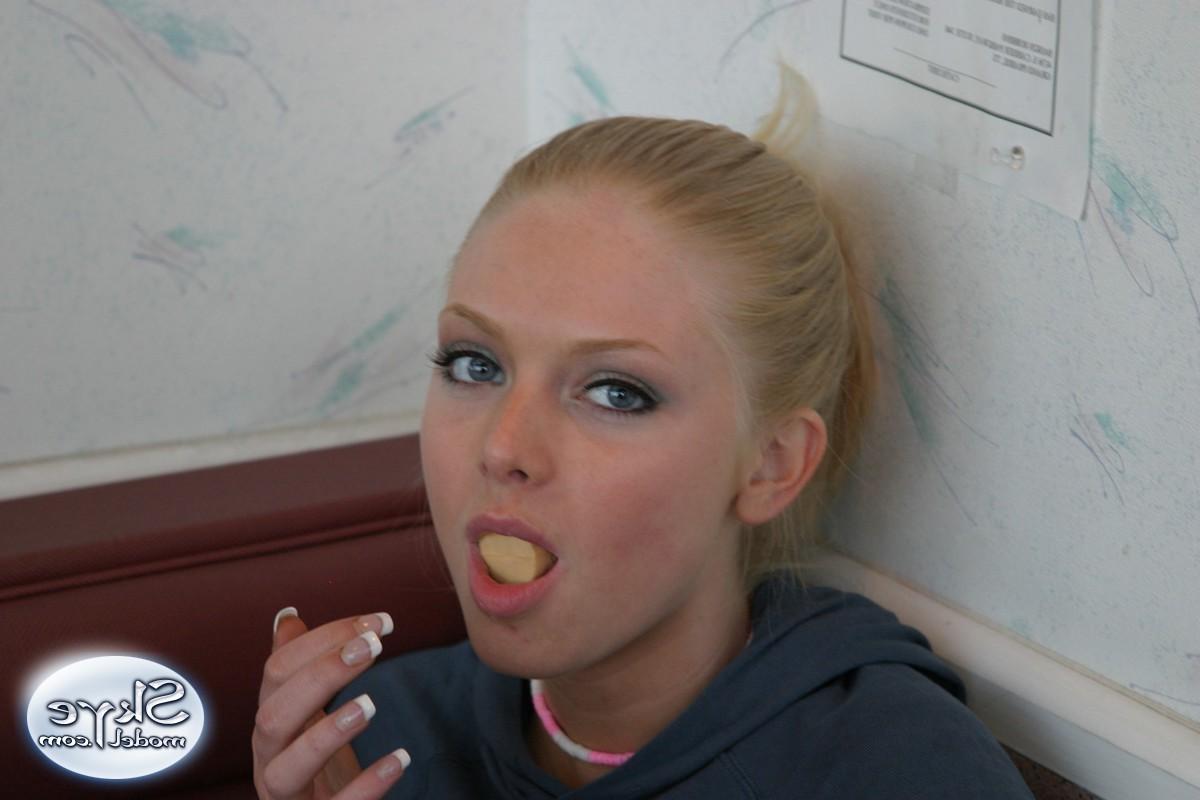 16P Blonde amateur teen licks ice cream