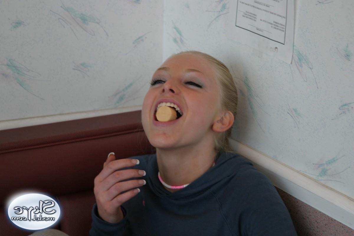 16P Blonde amateur teen licks ice cream