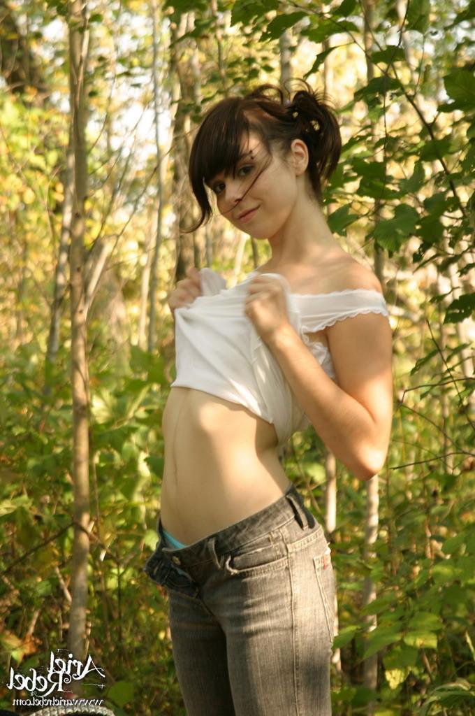 16P Amateur teen changing