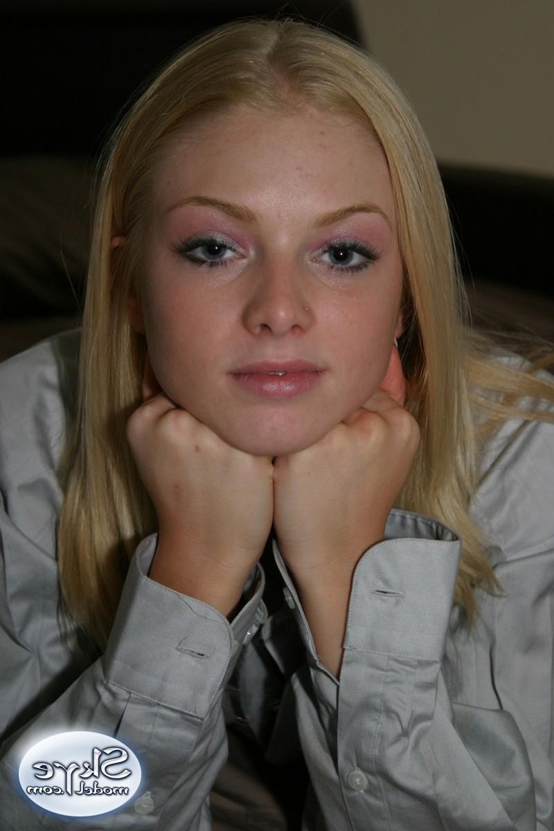 16P Blonde amateur teen ready for bed