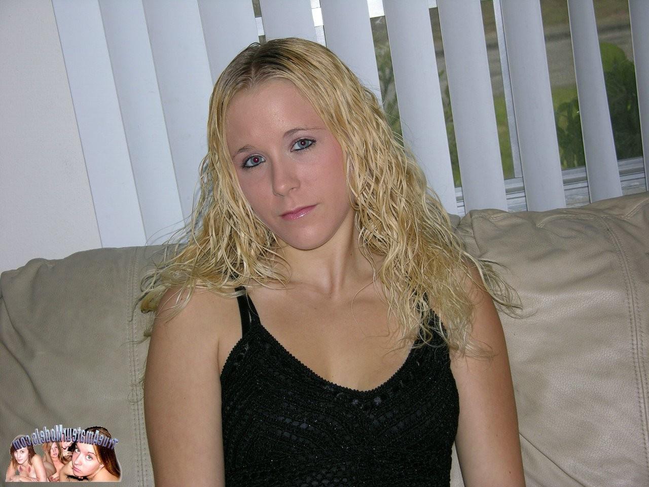 10P Amateur Blonde Teen With Pierced Pussy Modeling Nude