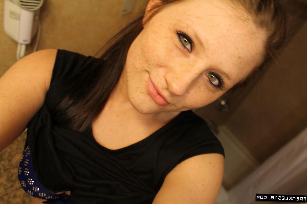 12P Freckled teen amateur selfies