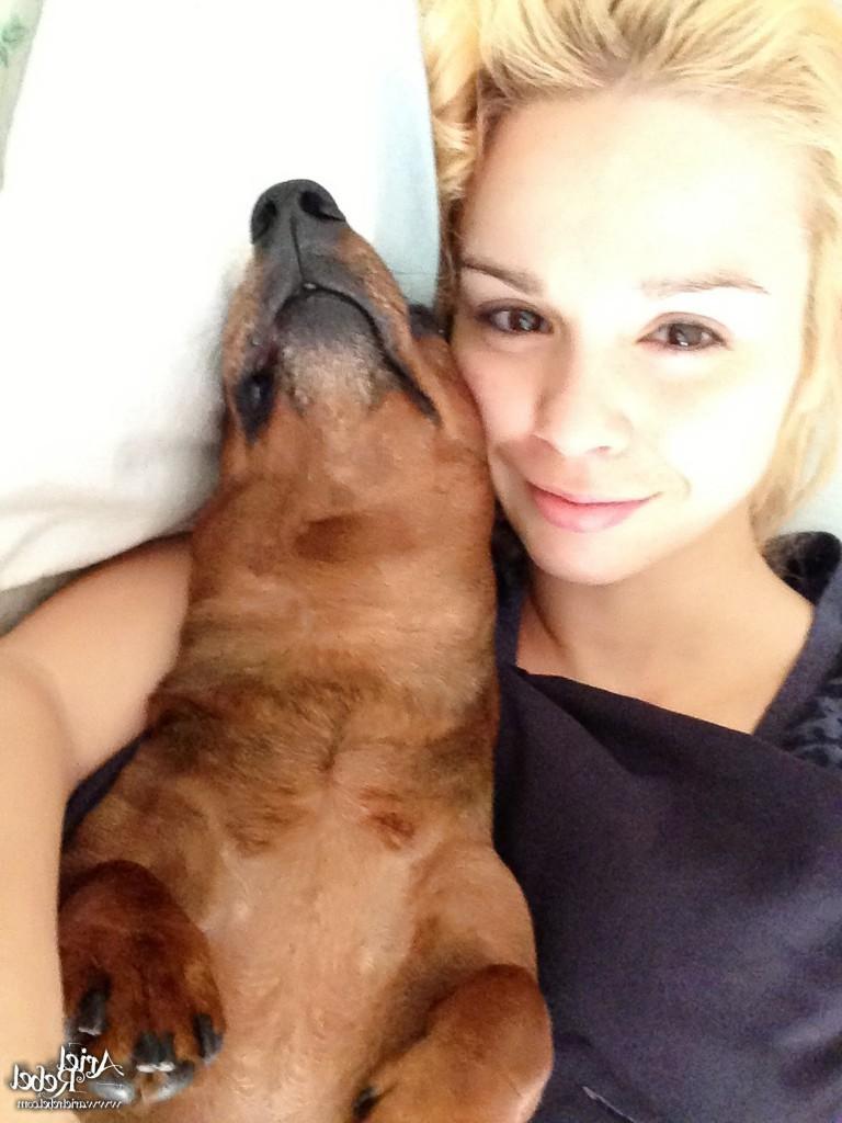 16P Cute amateur teen selfshots
