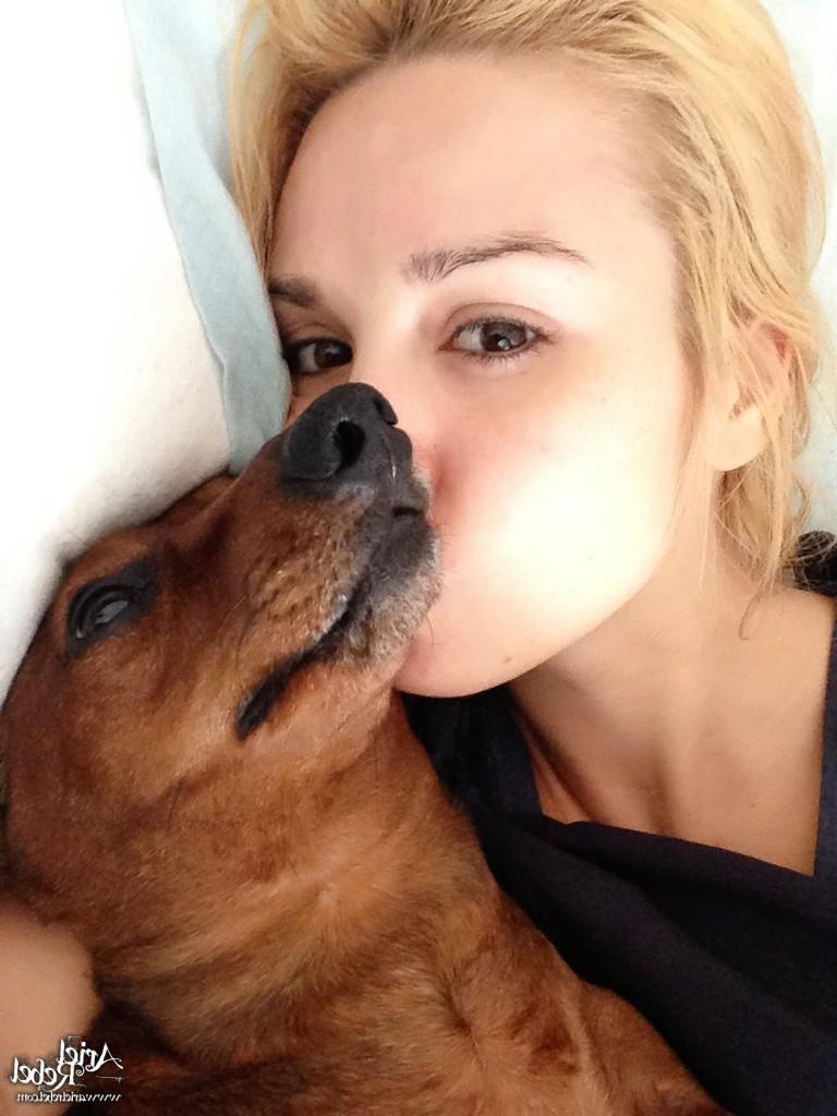 16P Cute amateur teen selfshots