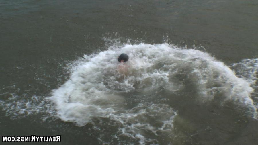 15P Amazing strong man certified jumps in the freezing water for some hard cold cash